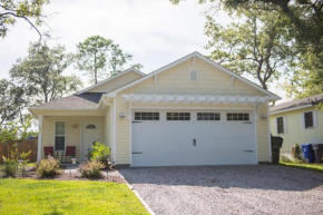 Beachaholic by Oak Island Accommodations